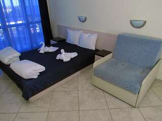 Отель Afrodita Hotel Синеморец Двухместный номер с 1 кроватью или 2 отдельными кроватями и видом на море-3