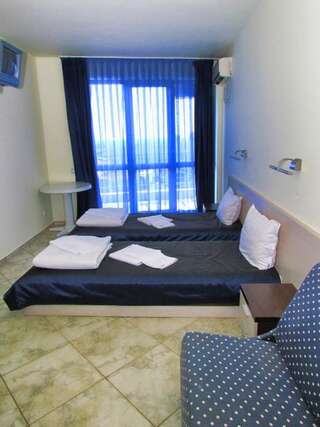 Отель Afrodita Hotel Синеморец Двухместный номер с 1 кроватью или 2 отдельными кроватями и видом на море-4