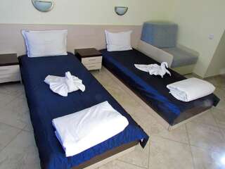 Отель Afrodita Hotel Синеморец Двухместный номер с 1 кроватью или 2 отдельными кроватями и видом на море-13